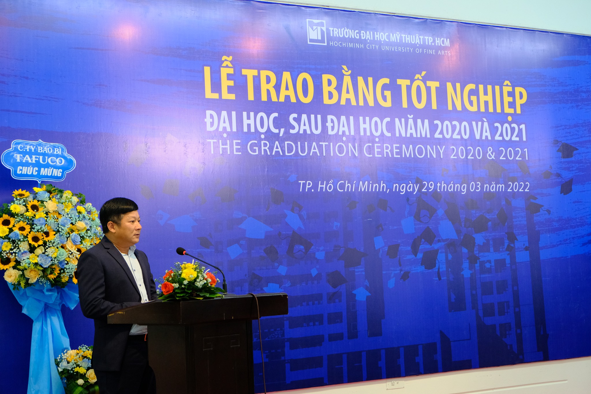 THAM DỰ LỄ TRAO BẰNG TỐT NGHIỆP ĐH MỸ THUẬT TP. HCM