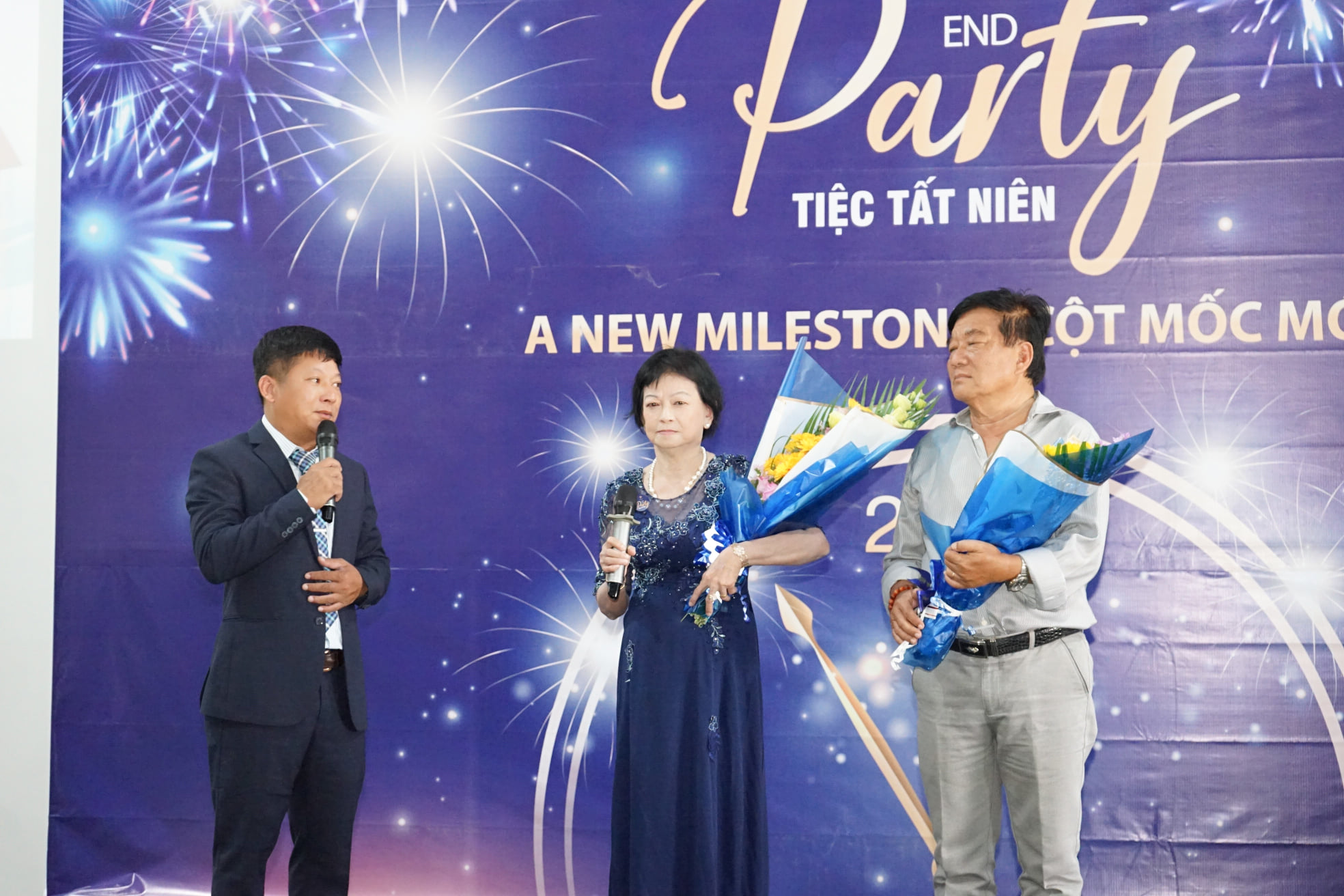 TẤT NIÊN 2021